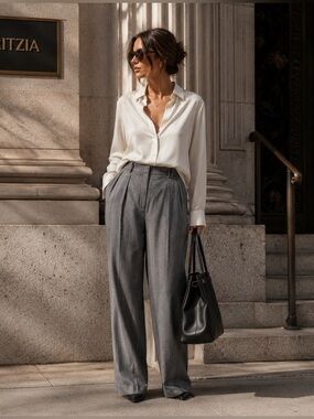 Babaton Aritzia High Rise Pleated Herringbone Wide Leg Trouser Pant Gray Size 10